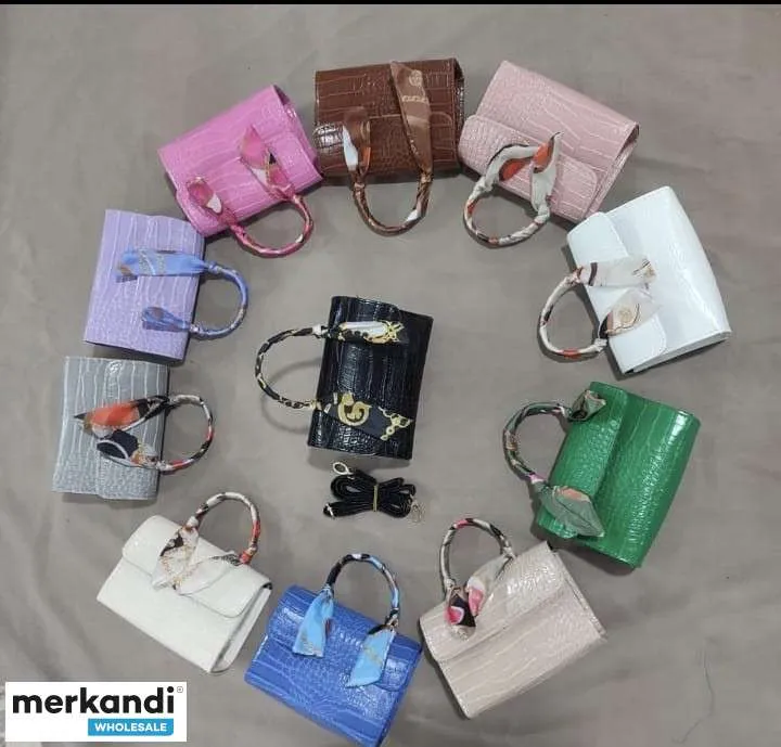 Agregue estilo y valor a su gama con bolsos de mujer de Turquía a la venta al por mayor.