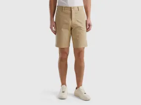 Bermudas chinos de algodón elástico