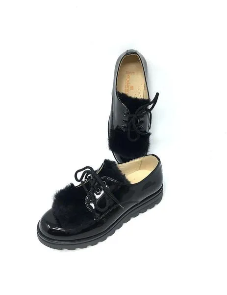 blucher charol negro pelo lengueta