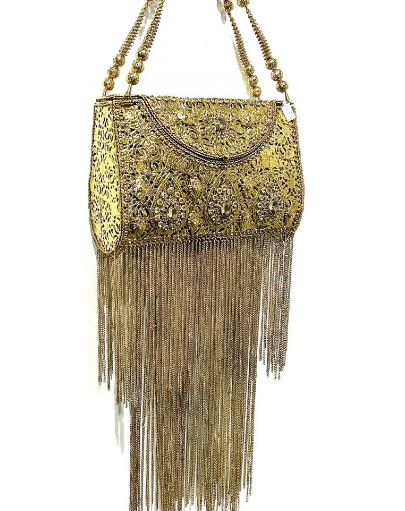 BOLSO ESPECTACULAR DE FIESTA DORADO METAL Y FLECOS DE CADENA