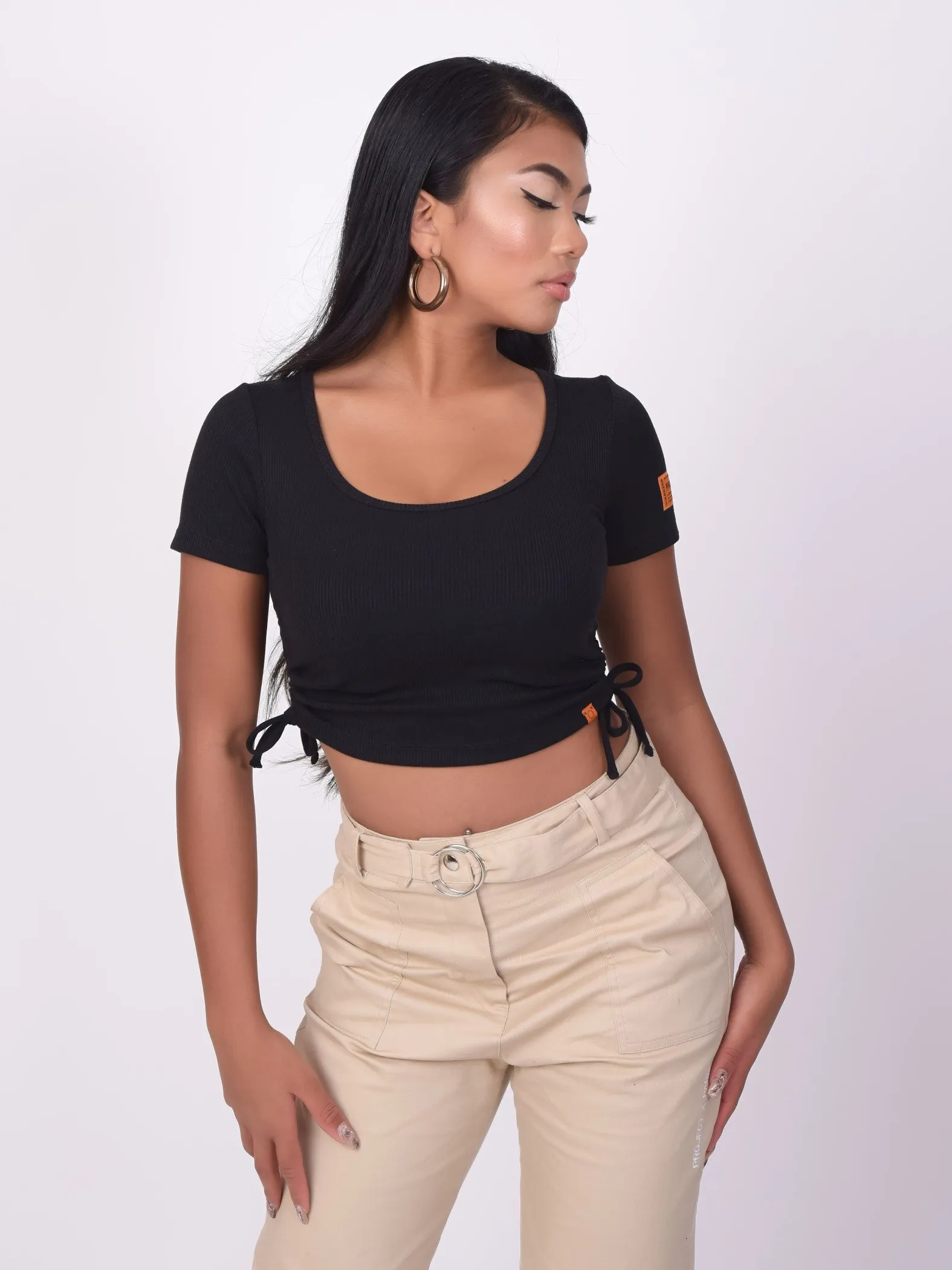 Camiseta crop con lazo de ajuste