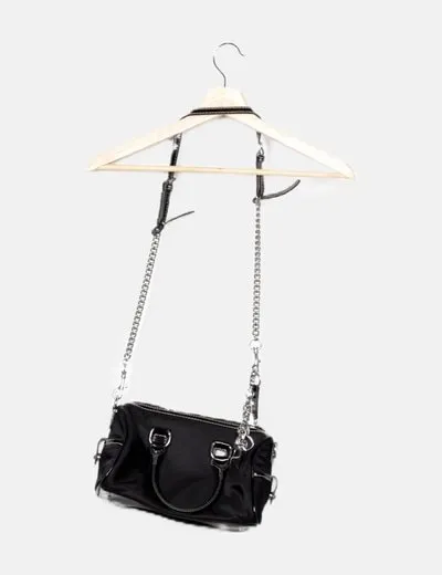 Guess Bolso negro nailon y charol cadenas