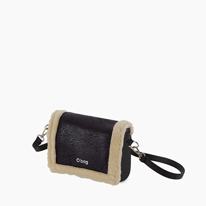 O pocket efecto piel de oveja negro