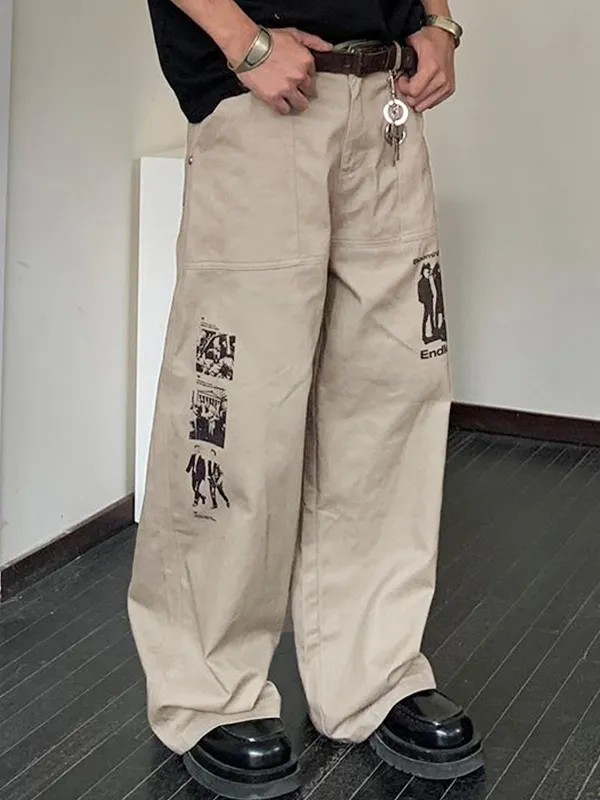 Pantalones cargo con estampado urbano