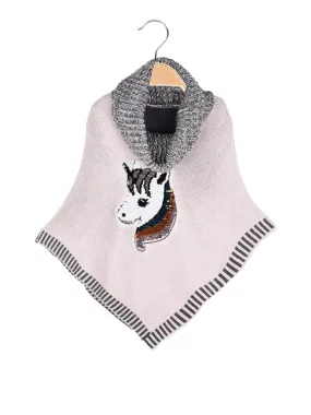 Solada Poncho de punto para niña con cuello vuelto.