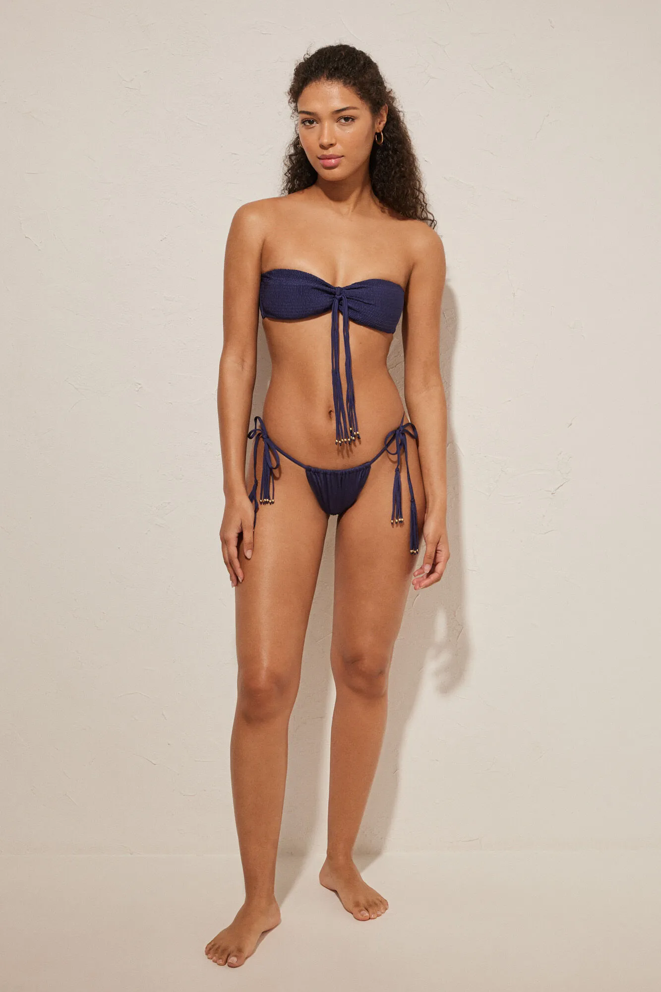 Top bikini bandeau flecos azul marino